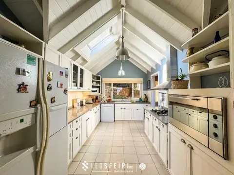 VENTA CASA 8 AMBIENTES - B° ALTOS DEL SOL - SAN MARTIN DE LOS ANDES