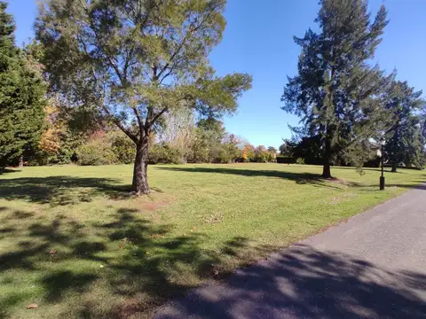 Terreno en Venta en Abril Club De Campo, USD 1.300.000