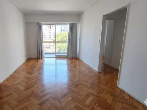 Venta San Telmo - Departamento 4 ambientes al frente - Cochera - Balcón