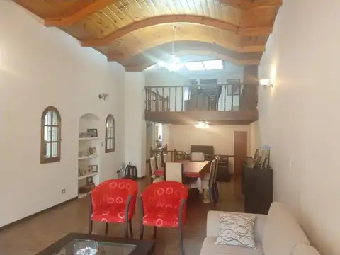 Casa en Venta en Flores, USD 599.000
