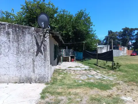 Terreno en Venta en Luis Guillon, USD 50.000