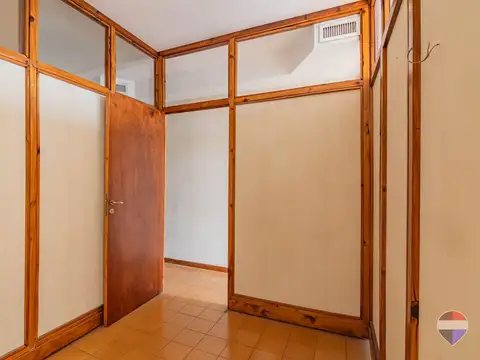 Oficina en Venta con 1 cochera
