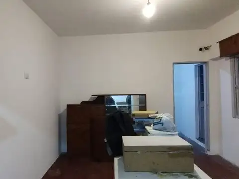 Casa en Alquiler con 2 cocheras