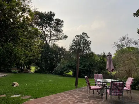 Casa 7 ambientes con 4 baños