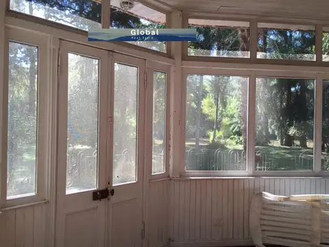 Casa 6 ambientes con 4 baños