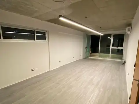 VENTA OFICINA PALERMO HOLLYWOOD AAA