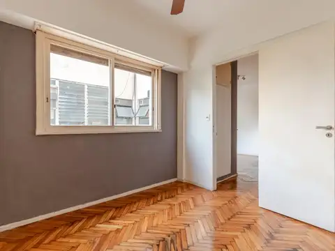 Piso alto I luminoso I buena distribución