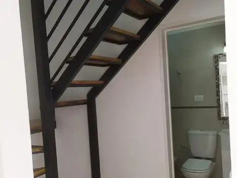 Depto Tipo Casa 2 ambientes con 1 baño