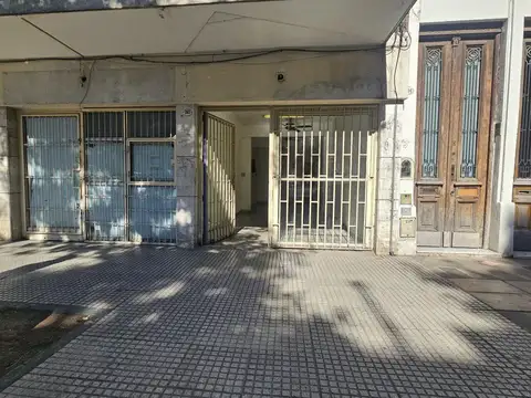 Local en Alquiler en Abasto, $ 650.000