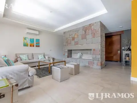 LJ RAMOS VENDE | CASA  AYRES DE PILAR | INMEJORABLE ACCESO KM 43.5 PANAMERICANA RAMAL PILAR
