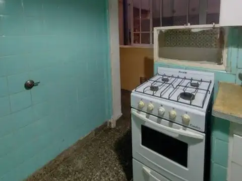 Solis 793 , Piso 4