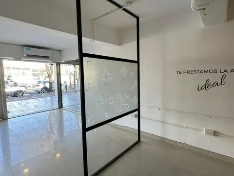 Local en Alquiler en Cerro De Las Rosas, $ 1.500.000
