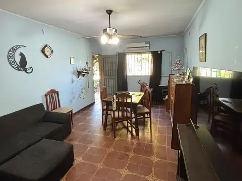 Casa 4 ambientes con 1 baño