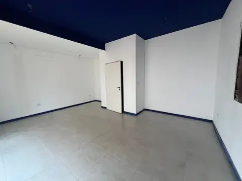 Local en Alquiler en Mataderos, $ 550.000