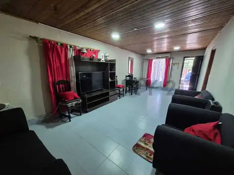 Casa en Venta con 5 cocheras