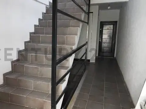 España 1000, Piso 2