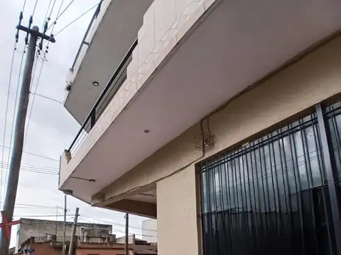 Local en Alquiler en Tablada, $ 800.000