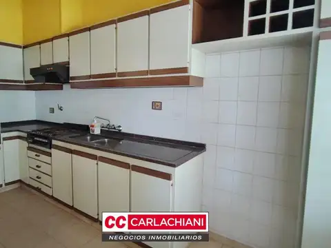 Casa 3 ambientes con 2 baños