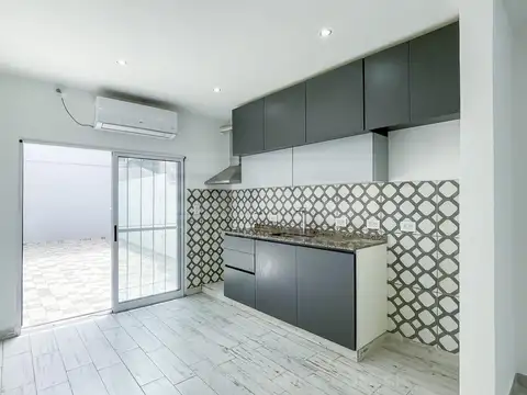 Depto Tipo Casa 4 ambientes con 1 baño