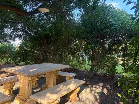 VENTA CABAÑA CON GRAN PARQUE 600mts2 TOTALES