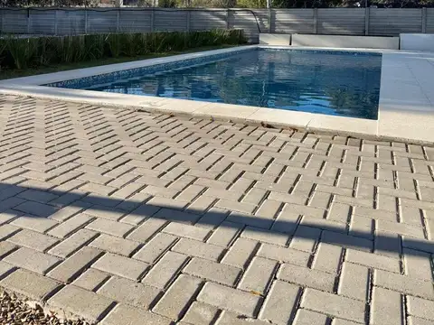 Departamento en Alquiler en La Lonja, $ 1.050.000