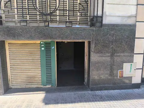 VENTA DEPOSITO/ LOCAL EN MONSERRAT