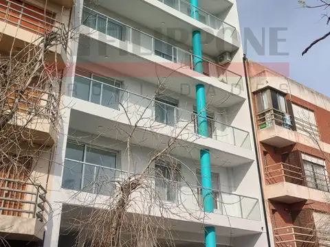 Semipiso de 2 dormitorios a estrenar + Cochera en venta - Holdich 76