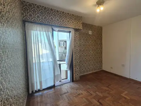 Departamento en el centro de Adrogue