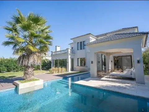 Casa en venta 5 dormitorios Las Lomas, Haras Santa Maria