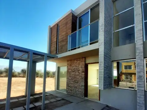 VENTA DE DUPLEX B PRIVADO LUJAN DE CUYO