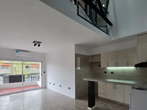 Curapaligüe 1400, Piso 1