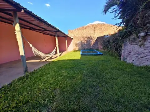 SAN FERNANDO VENTA CASA  LOTE PROPIO 4 AMBIENTES JARDIN Y PILETA