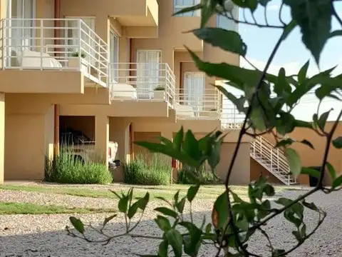 Depto Tipo Casa en Venta de 2 dormitorios