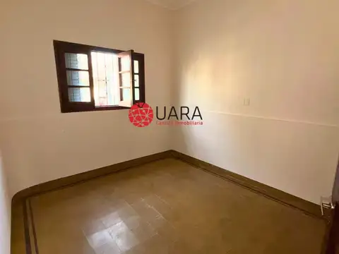 Casa en Venta en Alto Alberdi, USD 58.000