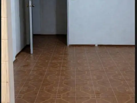 Departamento en Alquiler en Monserrat, $ 380.000