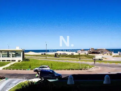 Alquila departamento de 1 dormitorio en Playa Brava, Punta del Este