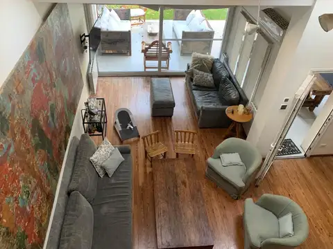 Casa 6 ambientes con 3 baños