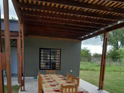Casa 2 ambientes con 1 baño