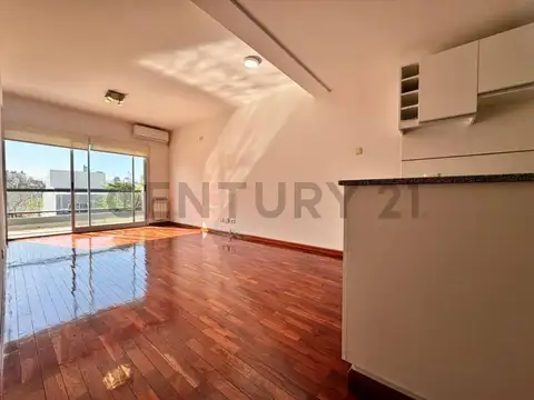 Alquiler de bellisimo departamento 3 ambientes con patio, terraza y espacio guardacoche fijo en núñe