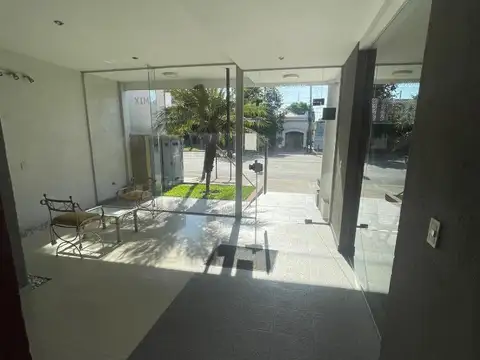 Departamento en Alquiler en Banfield, $ 420.000