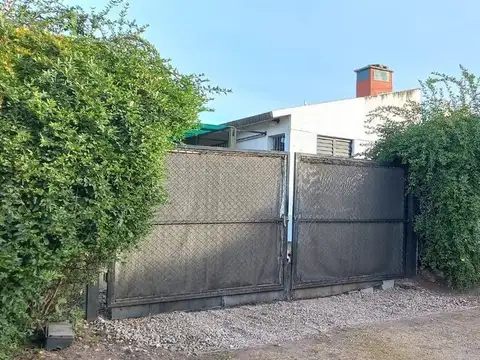 Casa en Venta con 1 cochera