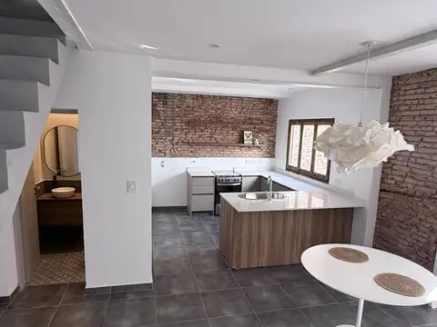 Casa de pasillo reciclada