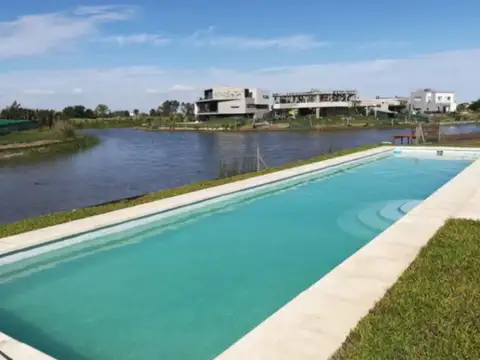 Casa en Alquiler de 3 dormitorios