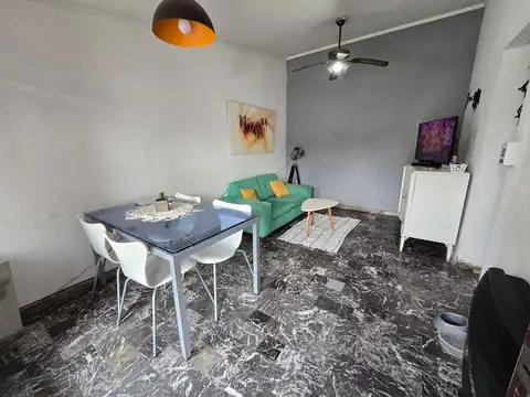 Depto Tipo Casa en Venta 56 años