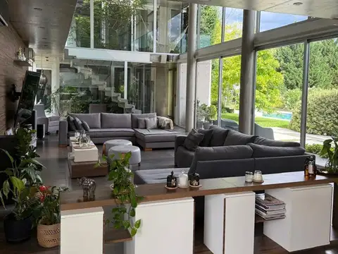 CASA EN VENTA KENTUCKY CLUB DE CAMPO 4 DORMITORIOS