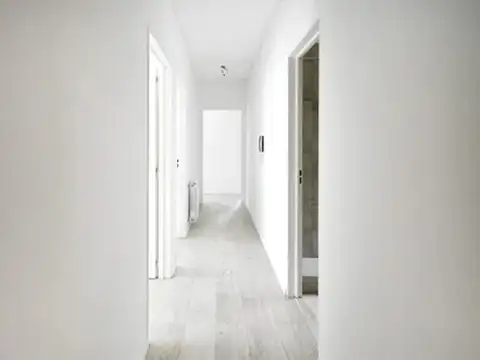 venta Casa 4 ambientes,3 dormitorios, Martínez con Jardín