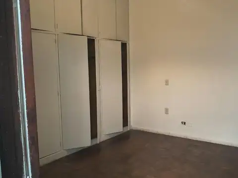 Depto Tipo Casa en Alquiler de Monoambiente