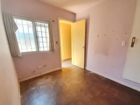 Depto Tipo Casa 4 ambientes con 2 baños