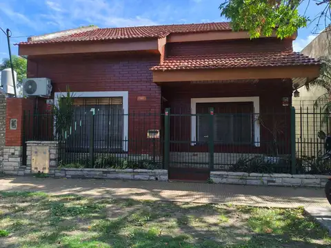 Casa en Olazábal 700