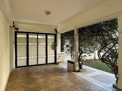 Casa 7 ambientes con 4 baños